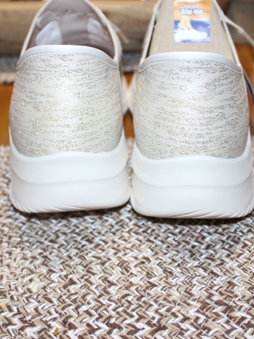 NWT Skechers hands free slip ins women's 9 1/2 . AWESOME! - Picture 9 of 12